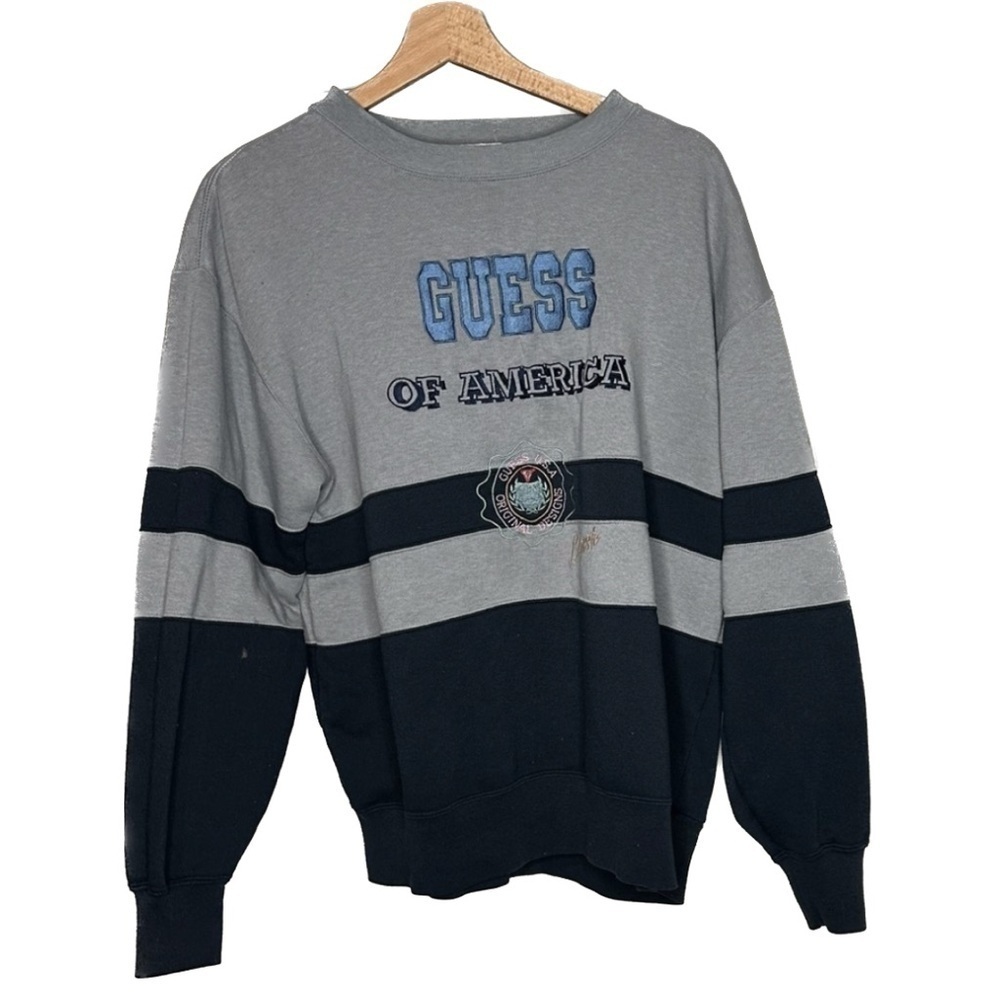 Vintage GUESS Classic Embroidered Crewneck Sweatshirt Medium Gray Y2k Academia